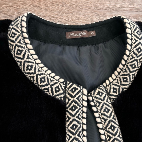 J. McLaughlin Faux Fur Tunic Embroidered Trim Lined Vest XS - Picture 6 of 7